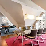 Готель Radisson Blu Royal Hotel, 4*