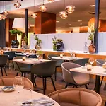 Radisson Blu Royal Hotel, Готель 4*