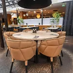Radisson Blu Royal Hotel, Готель