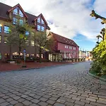 Radisson Blu Royal Hotel, Готель 4*