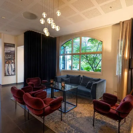 Radisson Blu Royal Hotel, Szálloda 4*