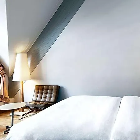 Radisson Blu Royal Hotel, Hotel