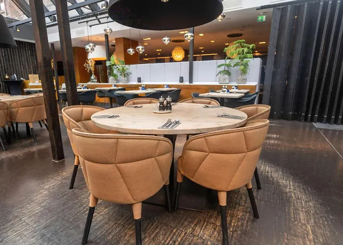 Radisson Blu Royal Hotel, Szálloda