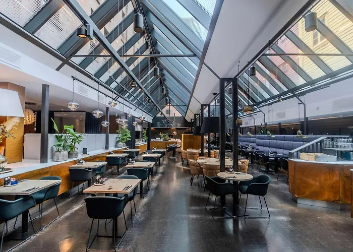 Radisson Blu Royal Hotel, Готель 4*