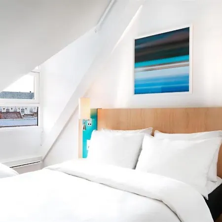 Radisson Blu Royal Hotel, מלון 4*