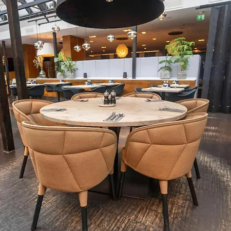 Radisson Blu Royal Hotel, מלון